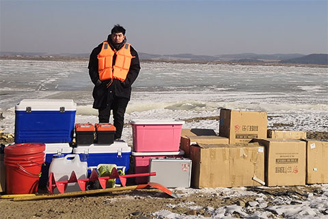 水質(zhì)采集現(xiàn)場(chǎng) 華清科技東北采集 水質(zhì)采集現(xiàn)場(chǎng) 華清科技東北采集